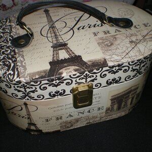 Tri Coastal Paris Theme Train Case